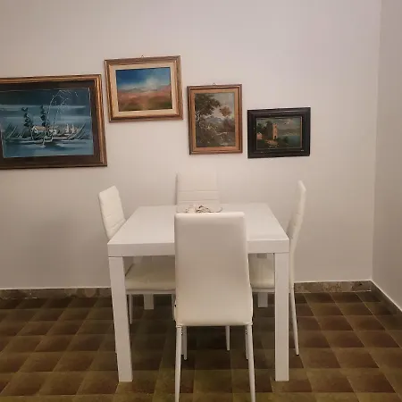 דירה A 200mt. Dal Mare *